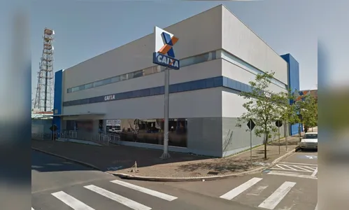 Cliente tem bolsa furtada em agência bancária de Arapongas