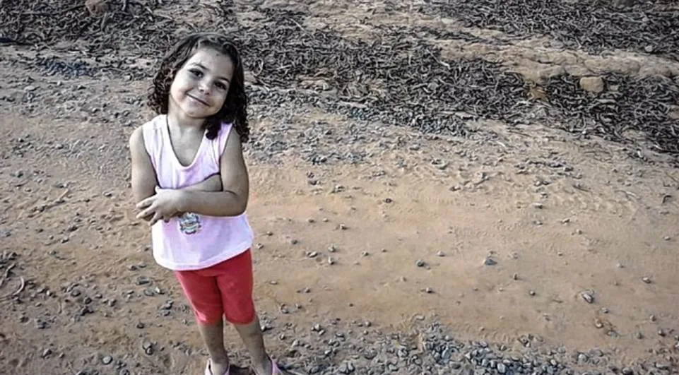 A pequena Maria Clara foi morta pelo pai, segundo denúncia do MP - Foto: Jornal Candeia