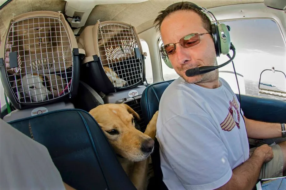 O ex-soldado Paul Steklenski, de 45 anos. (Foto: Flying Fur Animal Rescue)