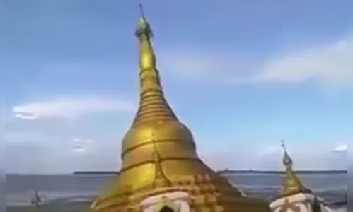 Templo budista é arrastado pelas águas em Myanmar; veja vídeo