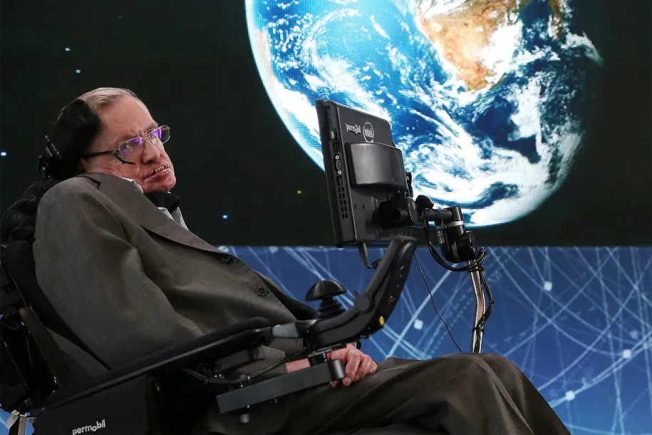 Stephen Hawking voltou a expor seus receio sobre contatos com extraterrestres - Foto: Getty Images/NYPost