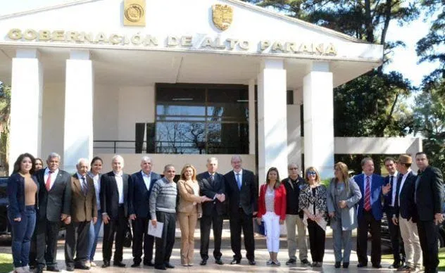 Autoridades de Cidade do Leste, no Paraguai, receberam na quarta-feira (26) integrantes do Comitê do Conselho de Segurança das Nações Unidas (ONU) - Foto: Diario Vanguardia​​
