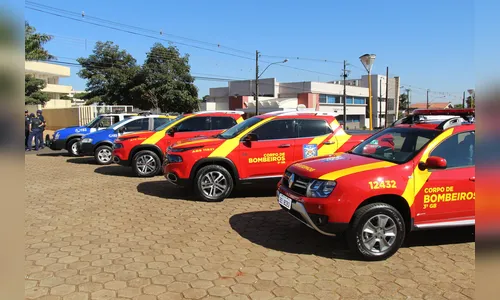 Corpo de Bombeiros e GM recebem cinco viaturas novas em Arapongas
