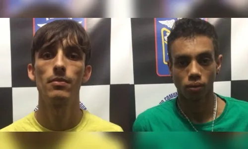 
							Dois homens com tornozeleiras eletrônicas são presos com quase 1 kg de cocaína 
						
						