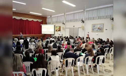 Prefeitura de Arapongas capacita professores da rede municipal