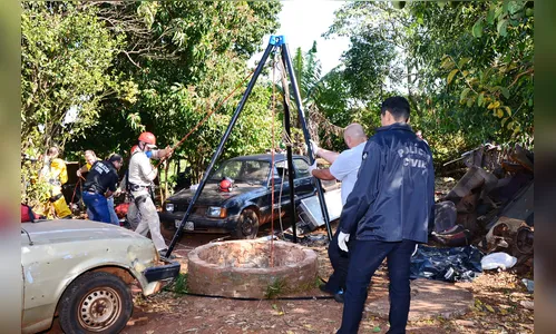 Polícia encontra dois corpos esquartejados e decapitados em poço