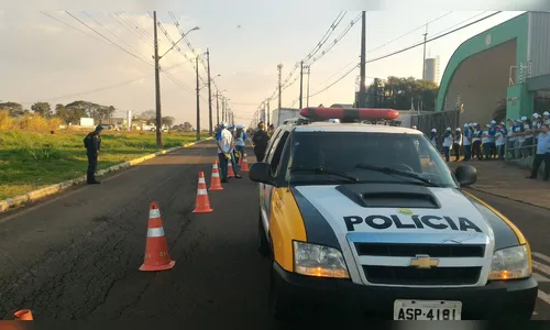 PM e GM realizam instrução de trânsito e blitz educativa em Arapongas