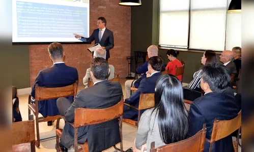 Richa apresenta potencial do Paraná para embaixadores de nove países