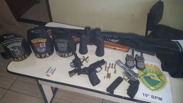 Armas e munições apreendidas em Mauá da Serra.  Foto: Divulgação/PM