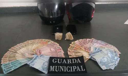 Guarda Municipal prende casal com crack em Arapongas