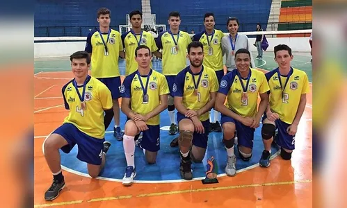 Arapongas conquista 3º lugar no Torneio Regional de Voleibol Masculino
