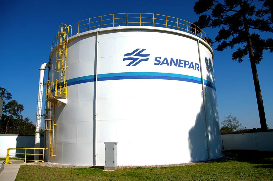 Sanepar cancela serviços programados para a semana e alerta sobre consumo excessivo