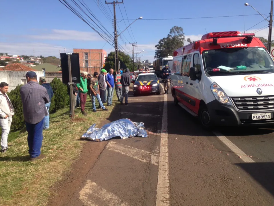 Pedestre foi atropelado na BR-369, saída para Arapongas. Foto: Maicon Sales