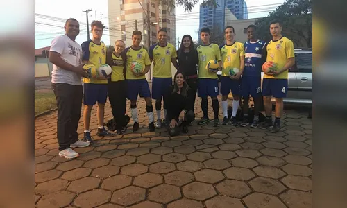 Voleibol masculino de Arapongas realiza amistoso