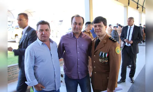 Prefeito de Arapongas prestigia passagem de comando em Londrina