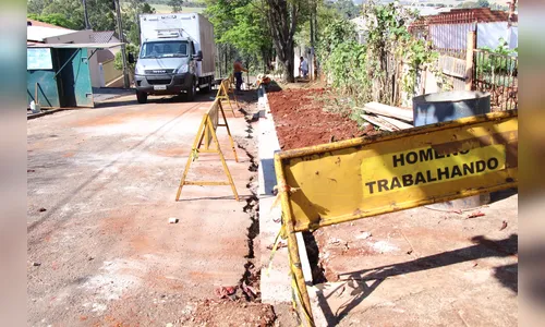 Codar faz manutenção em ruas do Jardim Monte Carlo em Arapongas