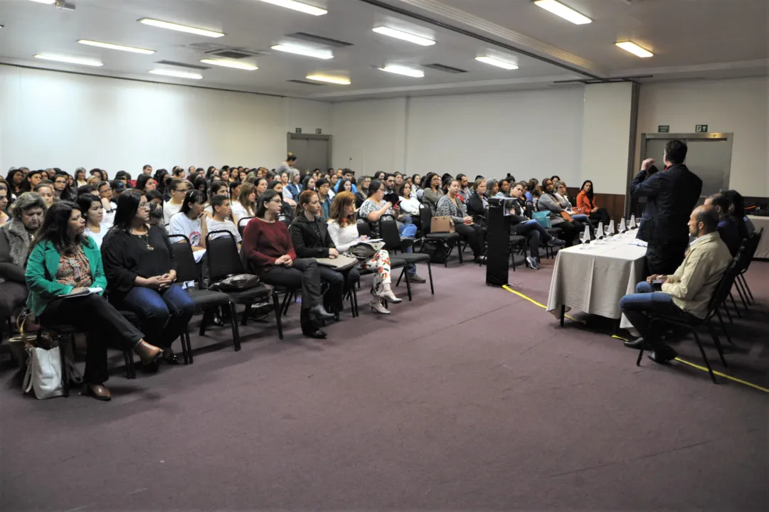 Governo do Estado organizou eventos nas regiões do Paraná para o início da terceira etapa da vacinação contra a dengue. (Foto: Divulgação/ SESA)