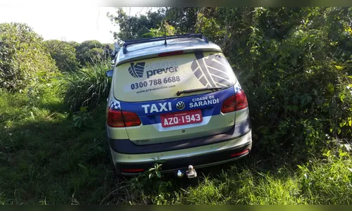 Táxi roubado em Mandaguari é recuperado em Apucarana