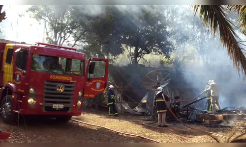 Incêndio destrói casa de agricultores em Ivaiporã 