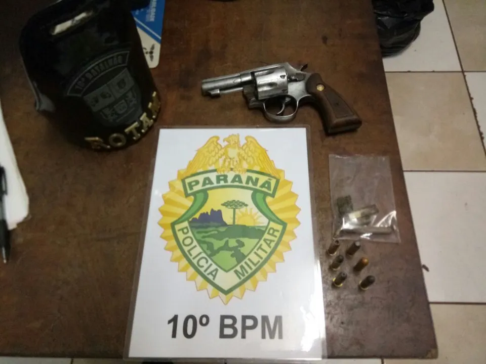 Arma apreendida pela PM estava com a numeração raspada - Foto: Divulgação/PM