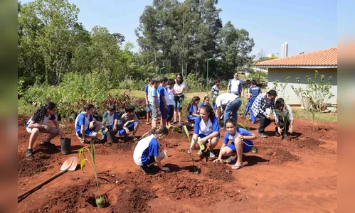 Parque ambiental recebe mais de mil crianças no Dia da Árvore 