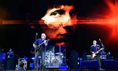 The Who recompensa longa espera com som furioso em show