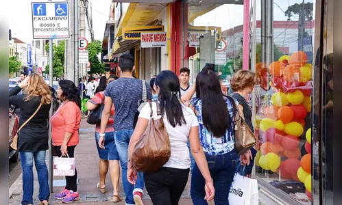 Acia oferta curso gratuito de vendas em Arapongas