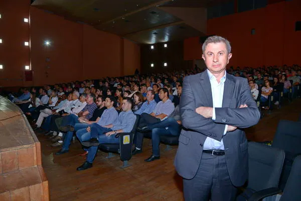Luciano Salamacha falou para grande público no Cine Teatro Fênix | Foto: Sérgio Rodrigo