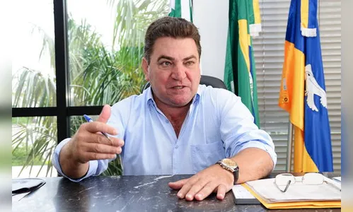 Onofre proíbe celular e redes sociais nas repartições de Arapongas 