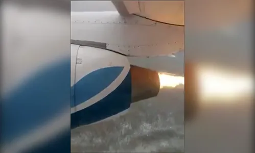 Homem diz que pensava ser ateu até motor de avião pegar fogo durante voo 