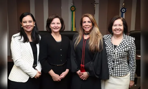 Cármen Lúcia convida Raquel Dodge, AGU e presidente do STJ para jantar nesta terça